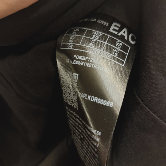 Guess Jacket - Picture 8 of 8